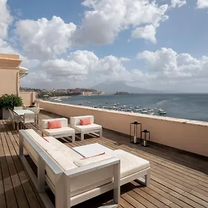 Caracciolo 13 Rooftop & Apartment Neapel